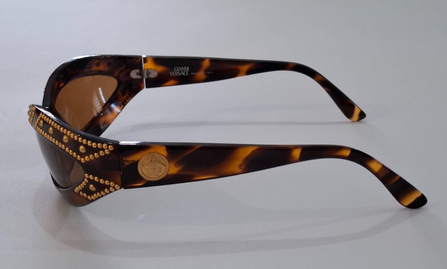 Vintage Y2K Gianni Versace 440/L 649NDRH Unisex Brown Tortoise Shell Sunglasses