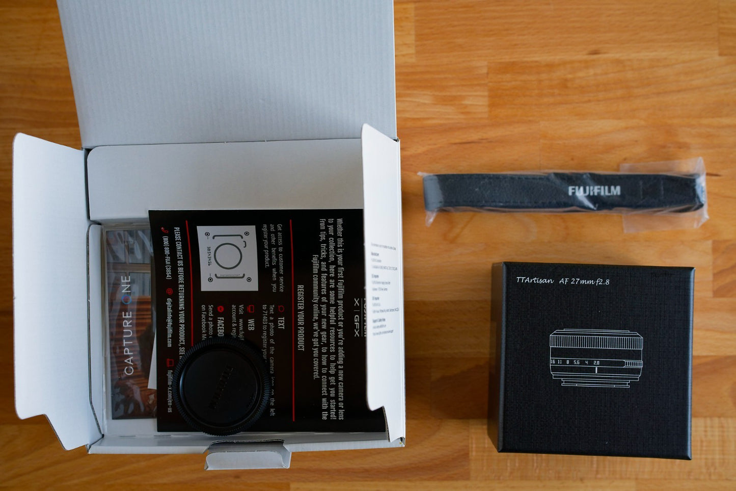 Fujifilm X-M5 Mirrorless Digital Camera Black w/ 27mm Lens, Grip, Batteries READ