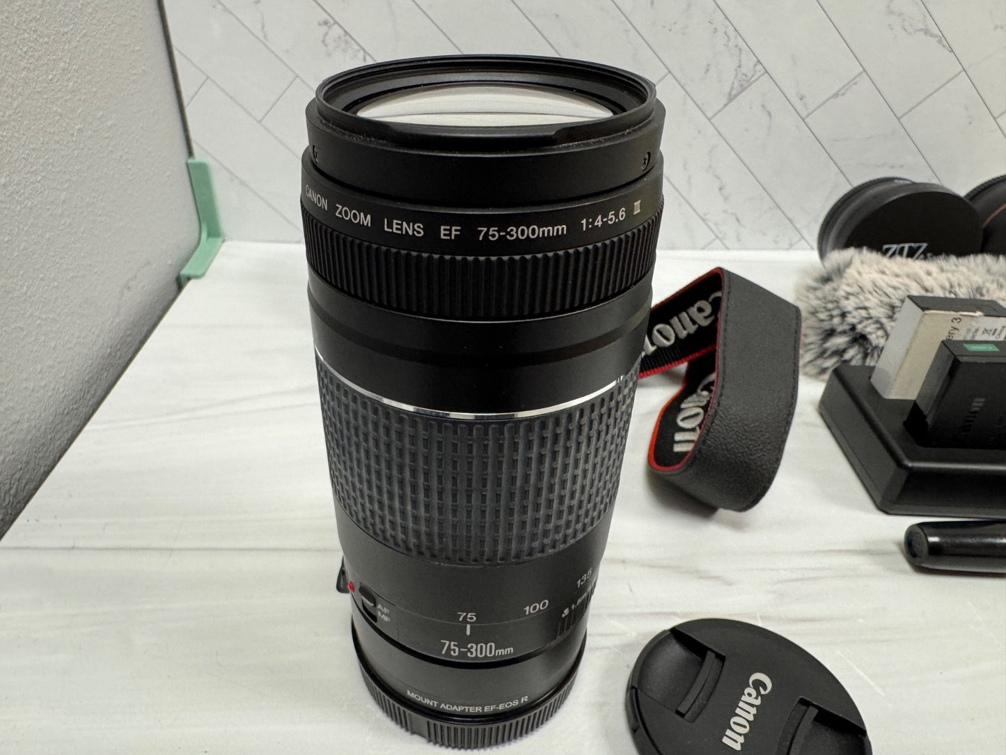 Canon EOS RP Camera Black w/ RF 24-105mm F4-7.1 IS STM Mirrorless Digital Camera