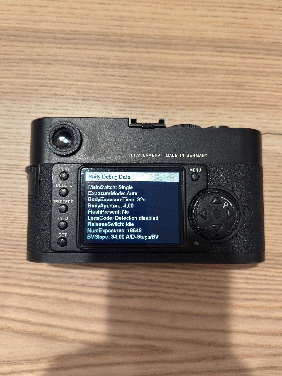 [NEAR MINT IN BOX ] Leica M8 Digital Rangefinder Camera Black 10.3MP CCD