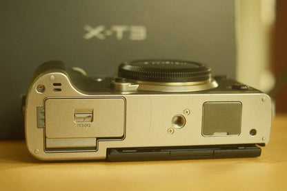 Silver Fujifilm X-T3 Bundle! Camera, SmallRig, Batteries, Straps, Lens Adapters