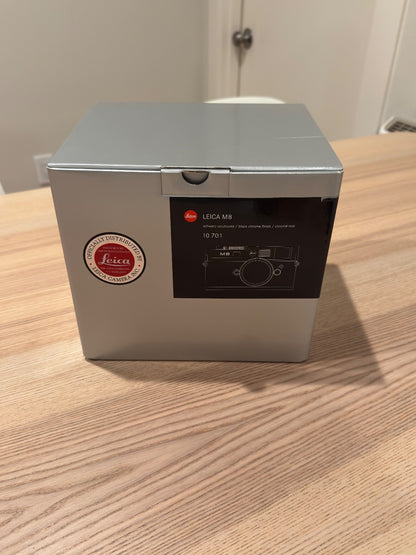 [NEAR MINT IN BOX ] Leica M8 Digital Rangefinder Camera Black 10.3MP CCD