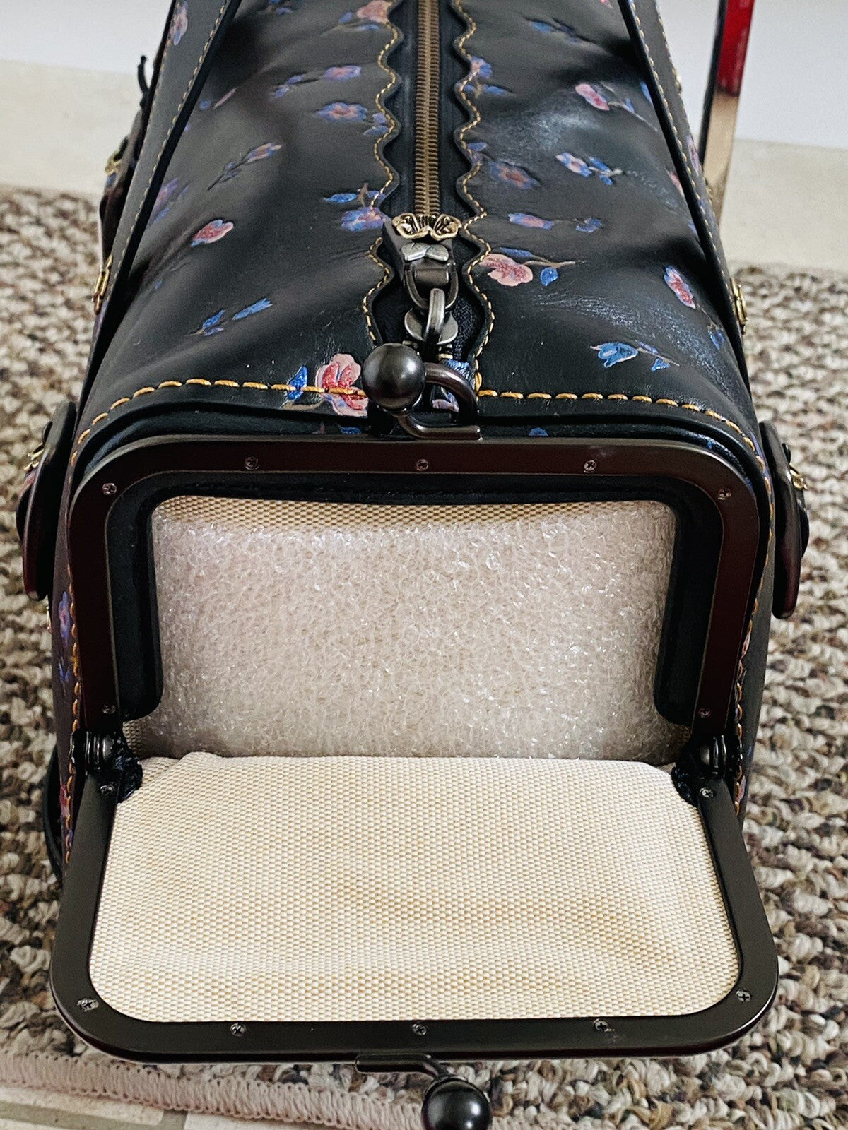 COACH 1941 VINTAGE PRAIRIE PRINT BLACK/MULTI GLOVETANNED MAILBOX 35 30571